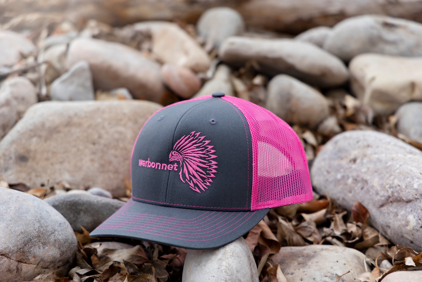 warbonnet trucker hat - Charcoal / Neon Pink