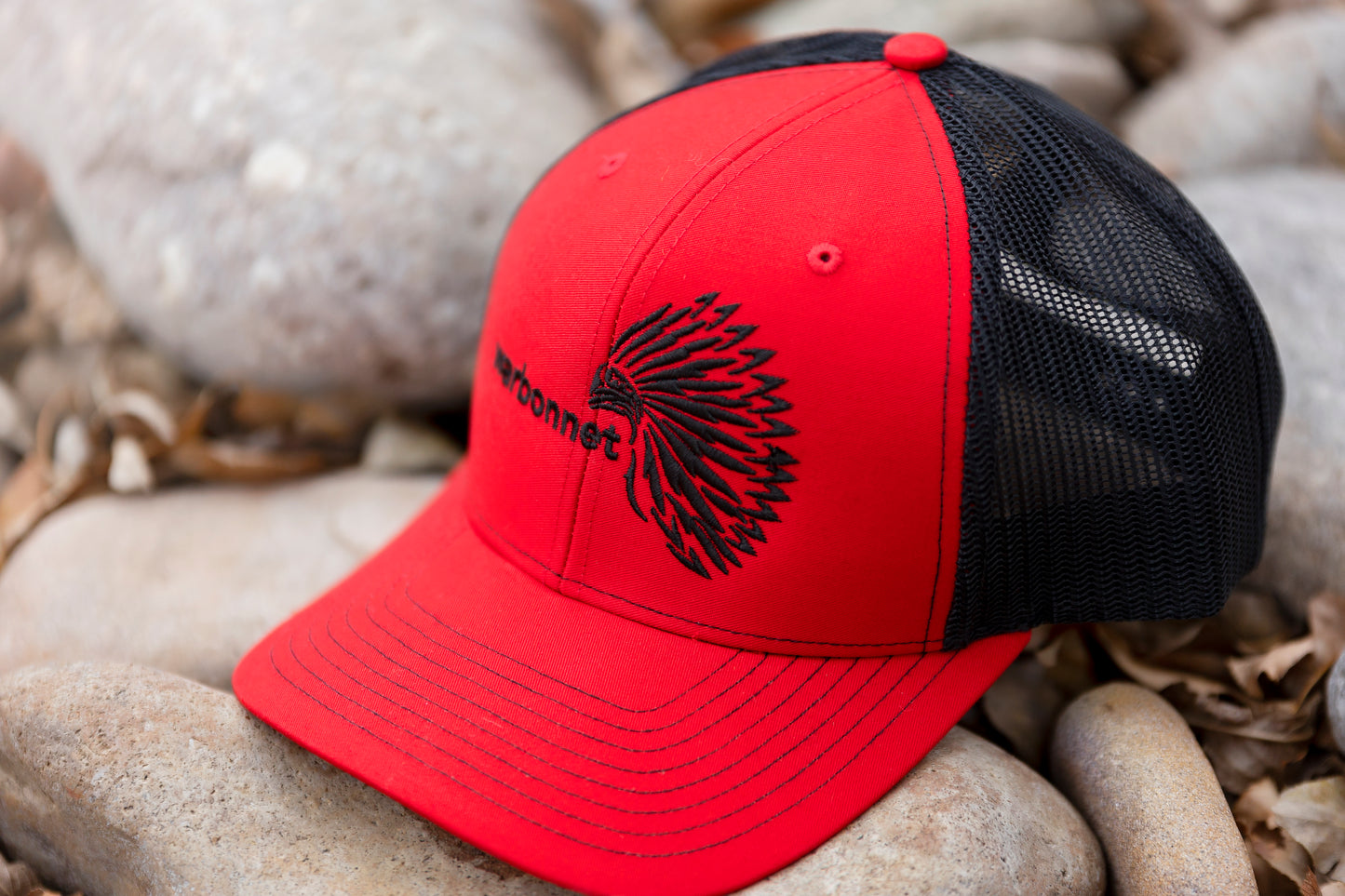 warbonnet trucker hat - Red / Black