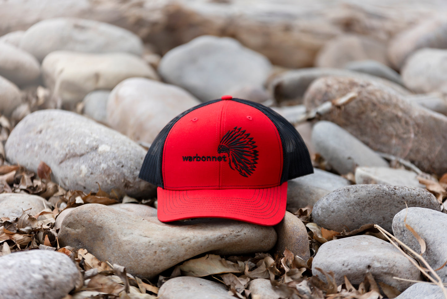 warbonnet trucker hat - Red / Black